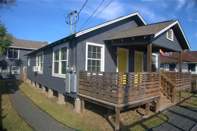 Foto del edificio - 5917 Sherman St