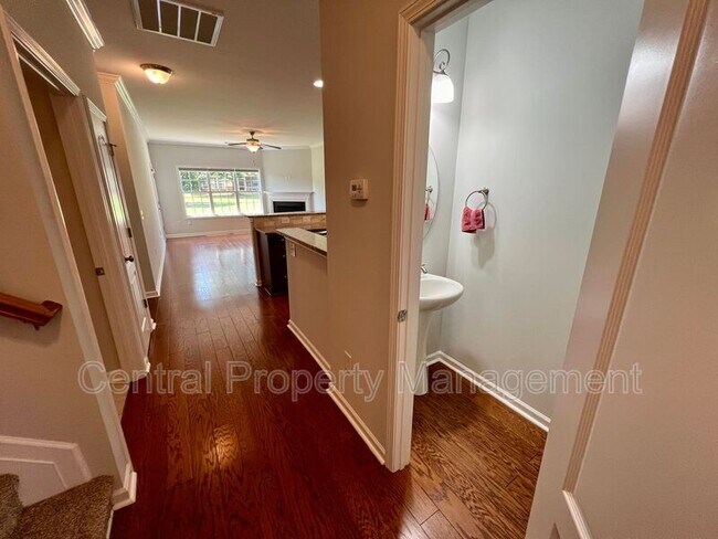Foto del edificio - 53 Barnwood Cir