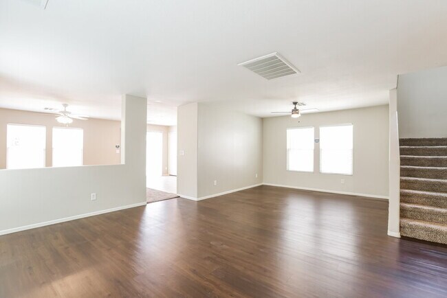 Foto del edificio - 8621 Palomino Ranch St