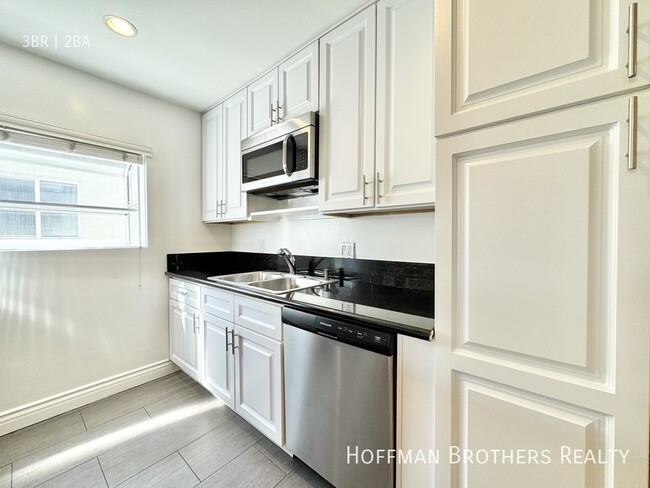 Foto del edificio - 4217 Whitsett Ave
