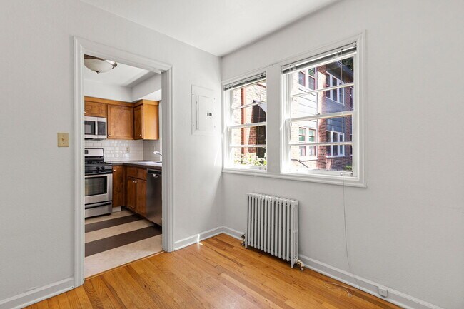 Foto del edificio - 235 NE 61st Ave