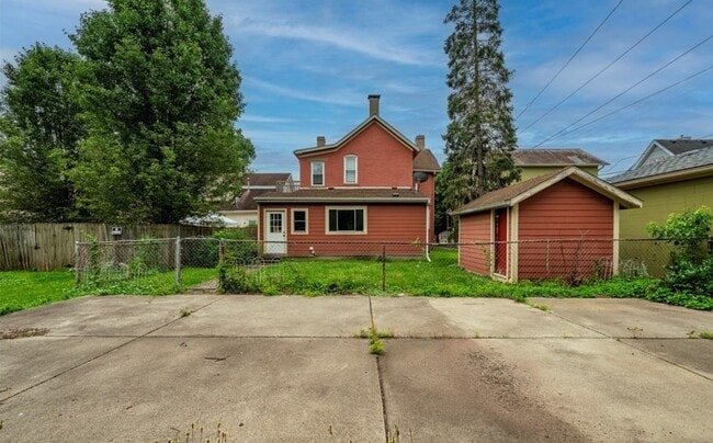 Building Photo - 309 Buckeye St