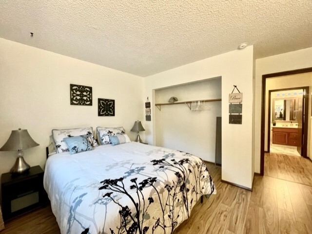 Foto del edificio - 1220 Glacier Ave