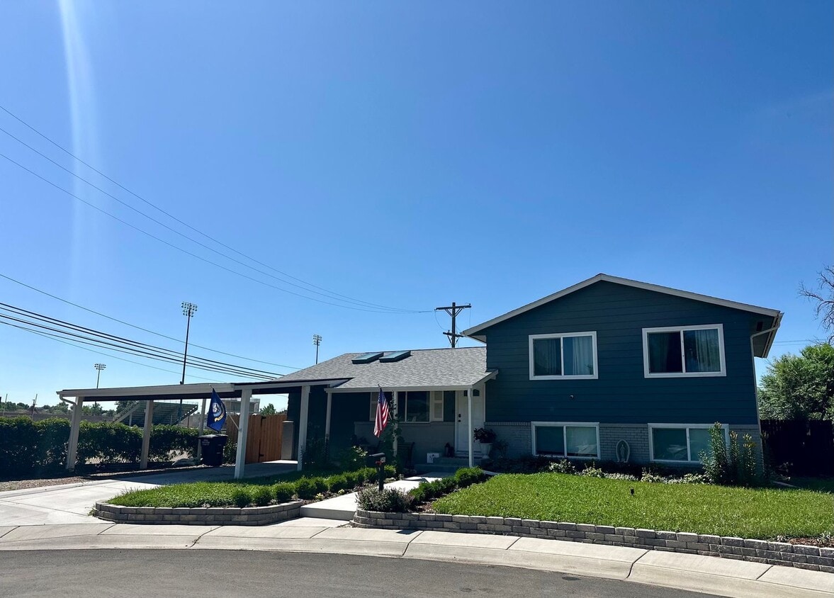 Primary Photo - Charming 4 Bedroom Home w/ A/C in Security