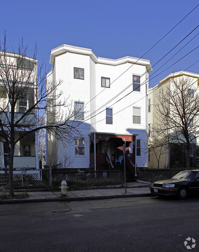 Primary Photo - 110-112 Thornton St
