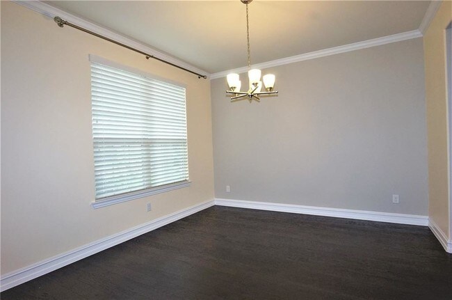 Building Photo - 1063 Palmetto Dr
