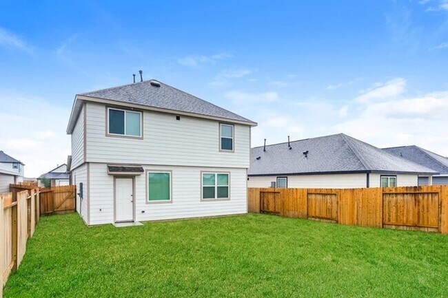 Foto del edificio - 3012 Wood Lily Dr