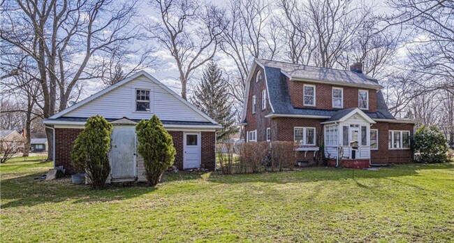 Building Photo - 1356 Oxford Dr