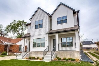 Building Photo - 2612 S University Dr