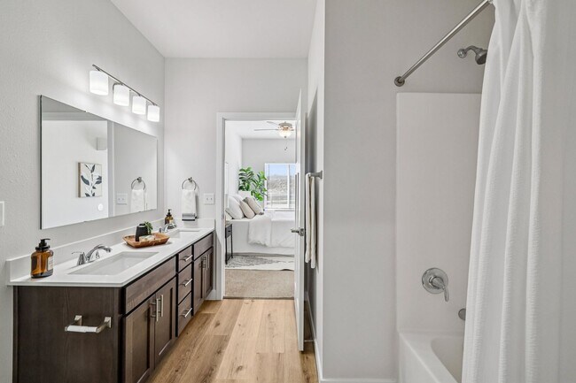 Interior Photo - The Residences at Jamestown Quarry