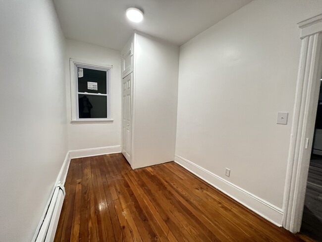 Building Photo - 66 W 18th St