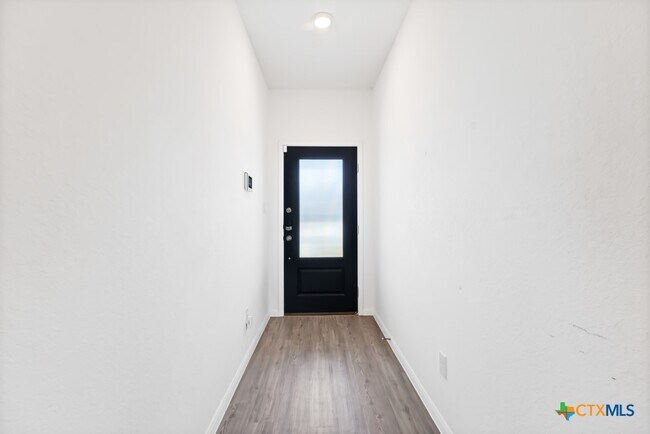 Foto del edificio - 2460 Vesper Bnd