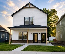 Building Photo - 610 Poplar St