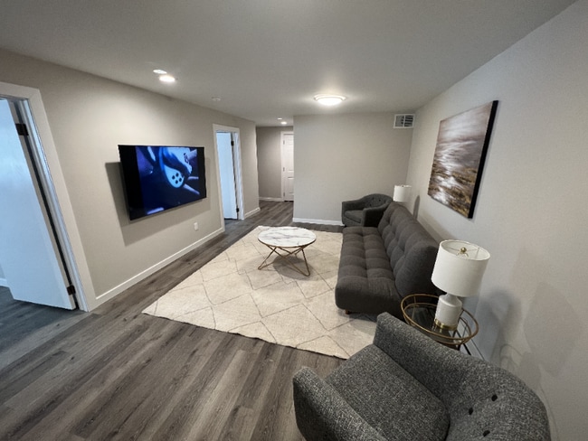 Foto del edificio - 800 S 4th St