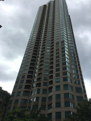 Primary Photo - 400 N LaSalle Dr