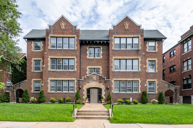 Foto del edificio - 6157 Waterman Blvd