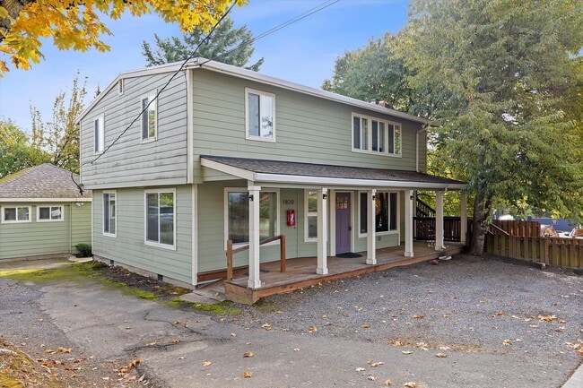 Building Photo - ALK - 1820 Sylvan Highlands Triplex