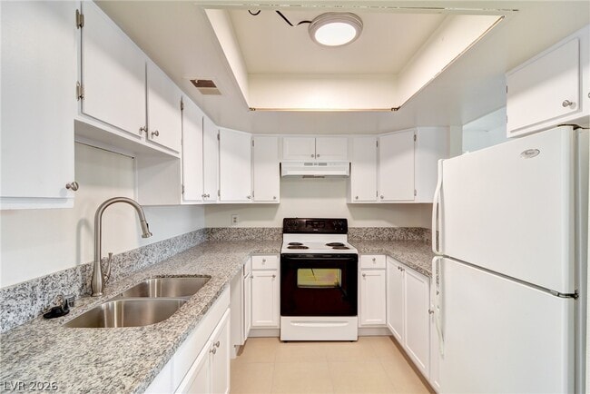 Building Photo - 2981 Country Manor Ln