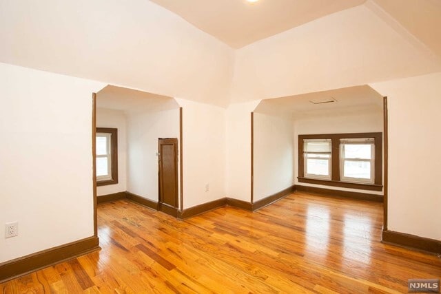 Building Photo - 733 Hudson Ave
