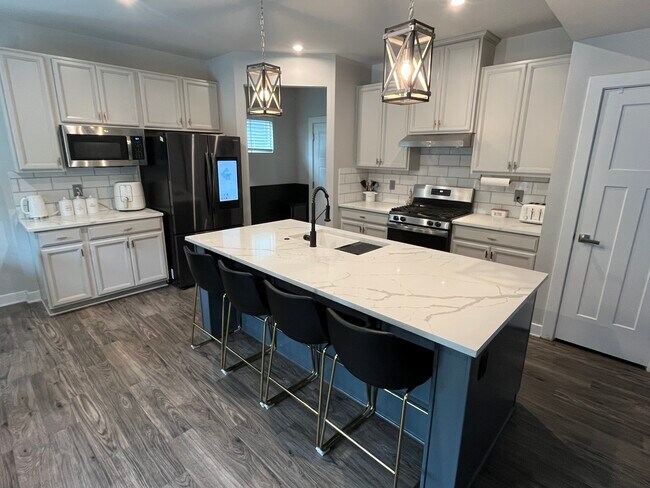 Foto del edificio - 773 Big Bear Ln