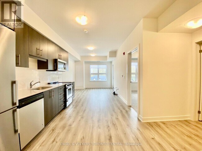 Photo du bâtiment - 110-110 Fergus Ave