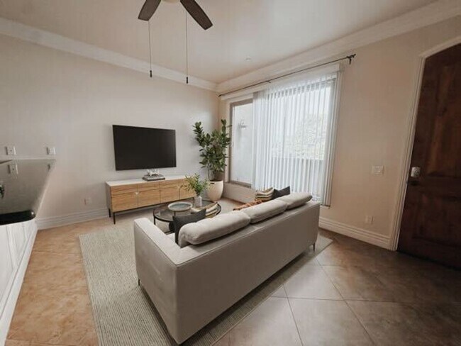 Foto del edificio - Gorgeous 1 Bed / 1 Bath with Large Private Patio in Carlsbad Village!