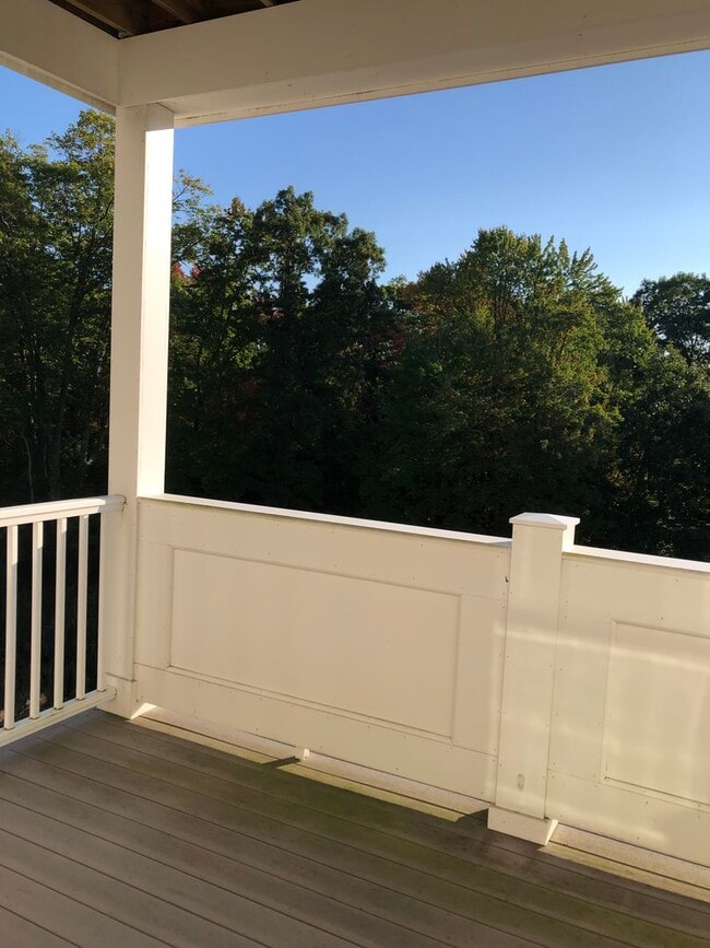 Building Photo - NEW TO MARKET - DEERPOINT AT INWOOD CONDOM...