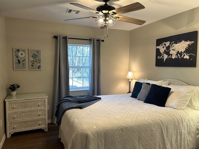 Cama Queen súper cómoda - 2720 S 85th St E