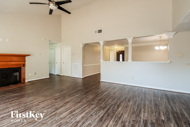 Building Photo - 11111 Sageorchard Cir