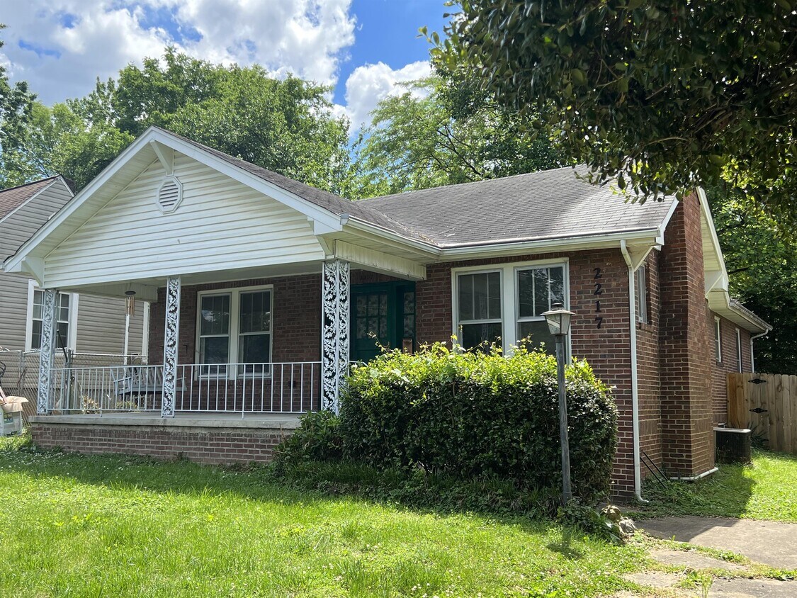 Foto principal - 2217 Paige St