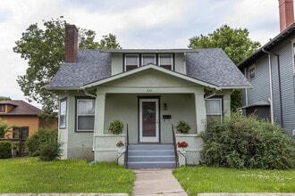 Building Photo - 232 W 5th St