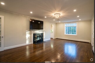 Building Photo - 40 Puddingstone Ln
