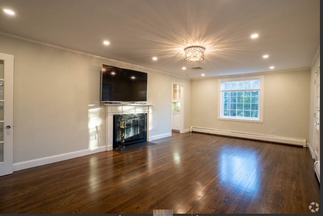 Building Photo - 40 Puddingstone Ln
