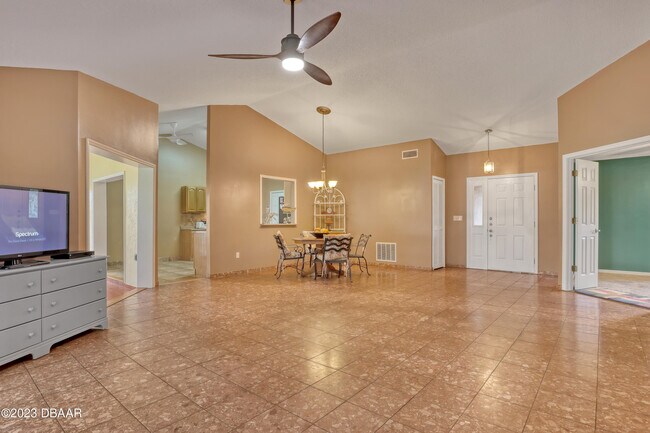 Building Photo - 4012 N Waterbridge Cir