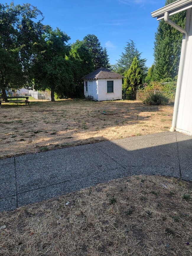 Foto del edificio - 4204 S Alaska St