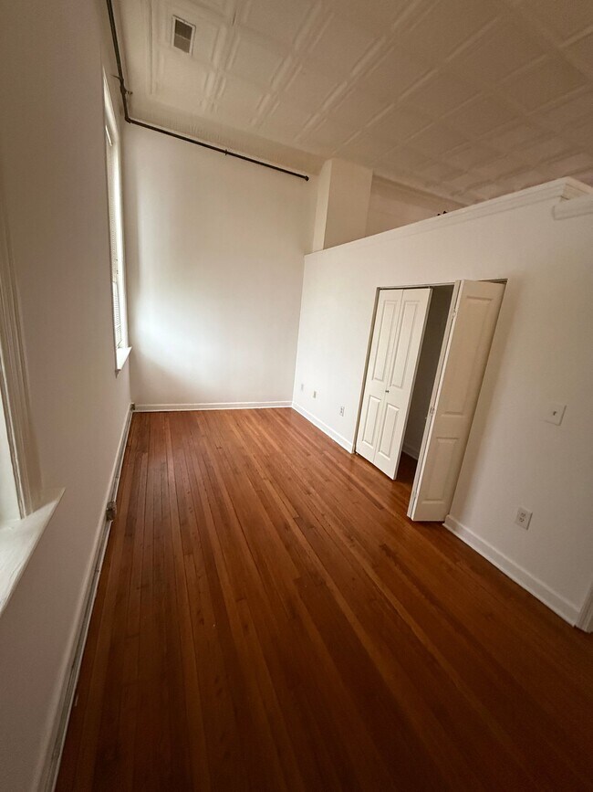 Foto del edificio - 1312 Guilford Ave