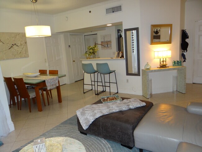 Foto del edificio - 3125 NE 184th St