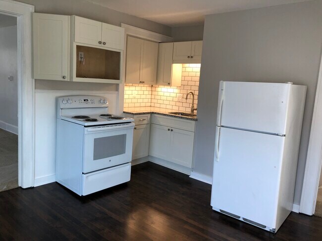 Kitchen - 1214 11th Ave