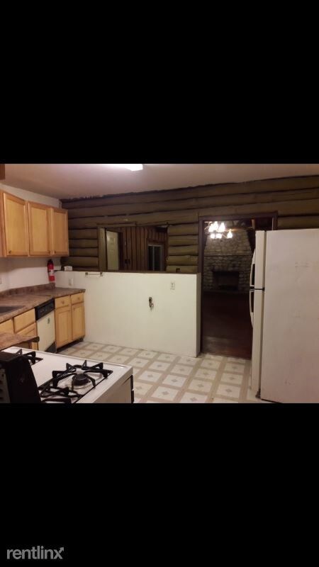 Building Photo - 3 br, 1 bath House - 4900 Parkview