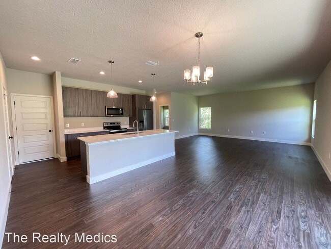 Building Photo - 4 br, 2 bath House - 1765 Holbrook Rd NW