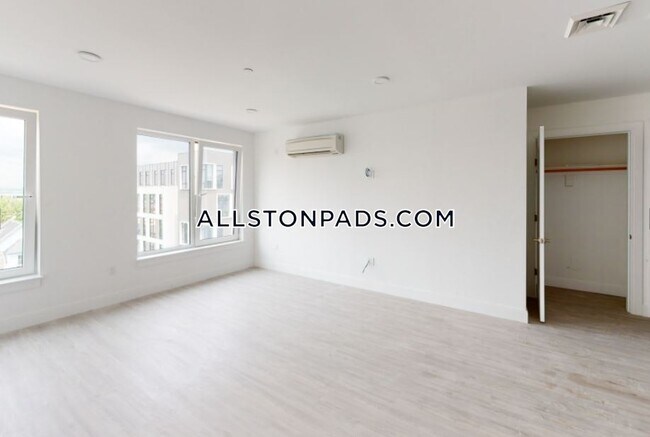 Foto del edificio - 42 N Beacon St