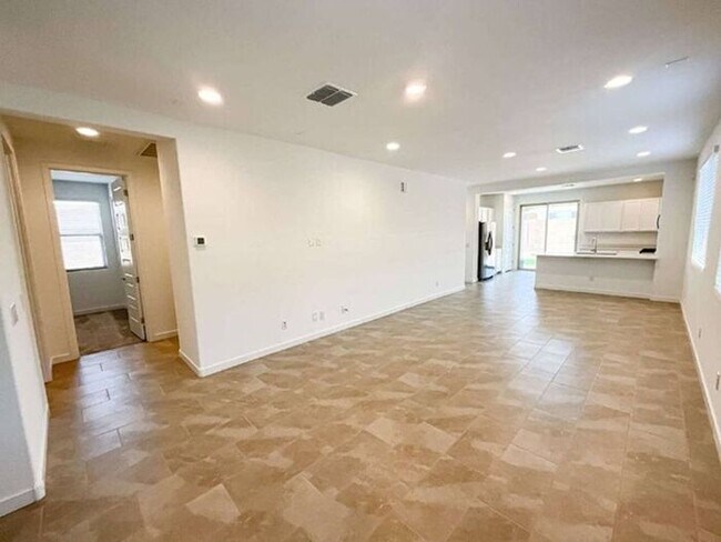 Foto del edificio - 4439 N 94th Dr