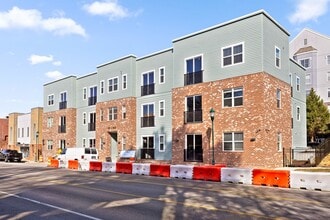 Building Photo - 621 E M L King Blvd