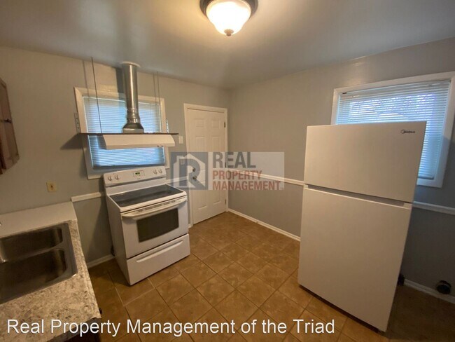 Building Photo - 2 br, 1 bath House - 202 Bingham Street