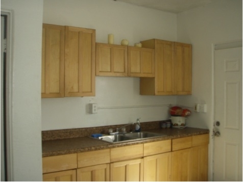 Kitchen - 149 S Hollywood Ave
