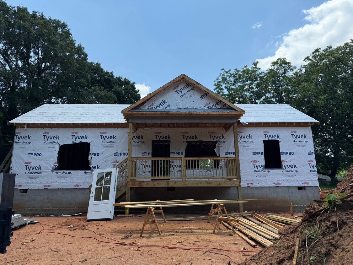 Building Photo - NEW CONSTRUCTION! NOW LEASING FOR AUGUST 2...