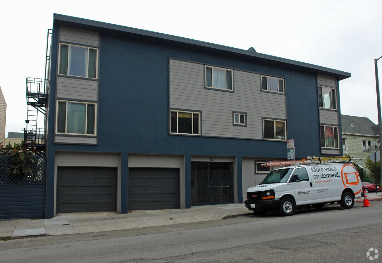 Building Photo - 100 Scott St