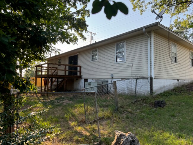 Foto del edificio - 418 E 4th St