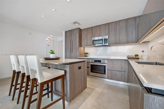 Photo - 88 Southwest 7th Street Apt #1810, Miami, FL 33130 - 2 BR 2 BA condo