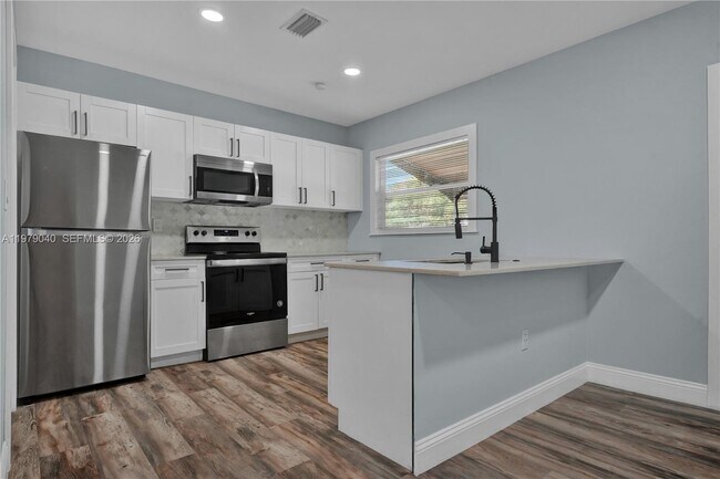 Foto del edificio - 607 SW 9th St